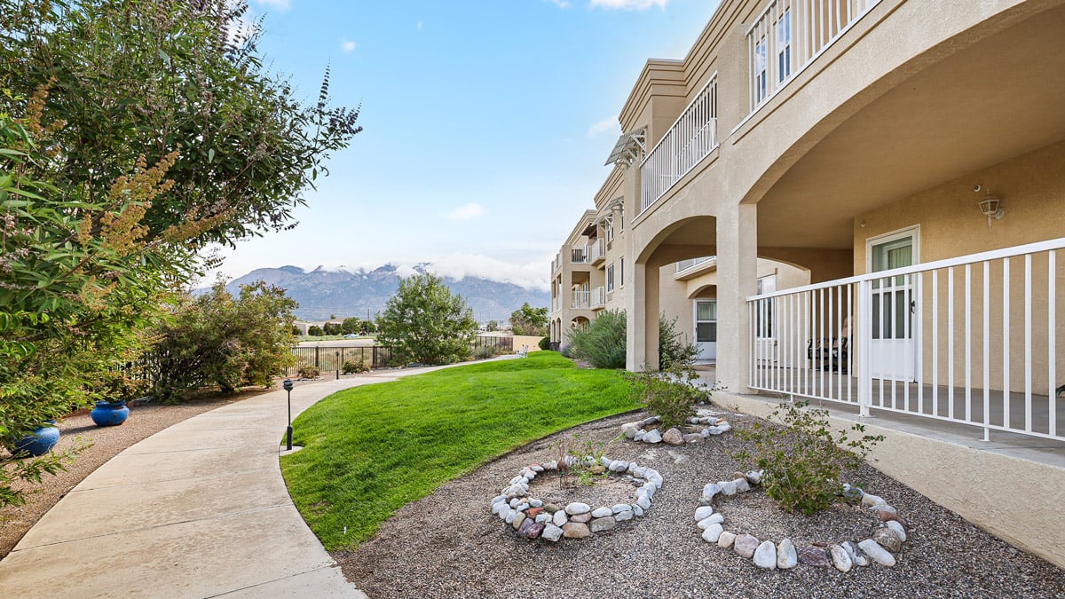Exterior view of Paloma Landing Gracious Retirement Living