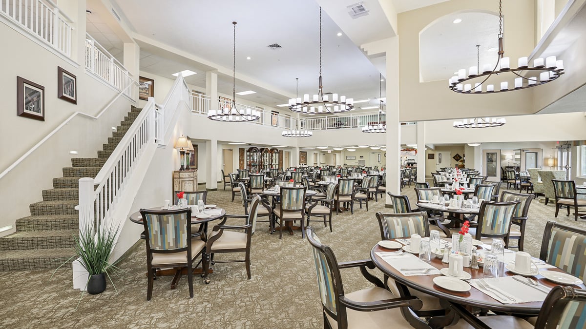 The dining room at Paloma Landing set for mealtime